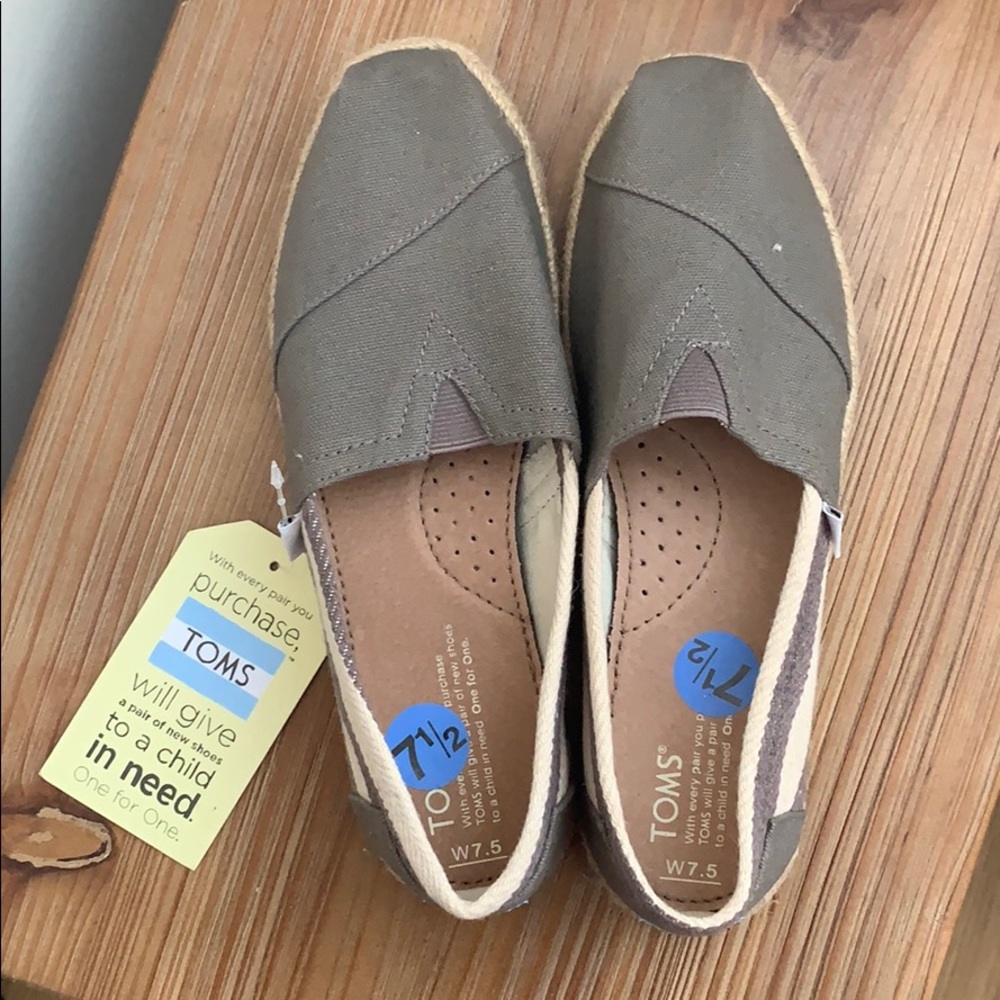Toms shoes